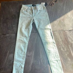 Jeans size 25